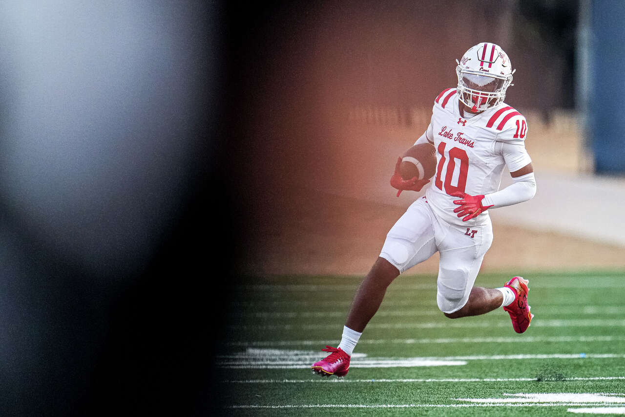 Lake Travis football TE with pet named Zion Williamson commits to ...