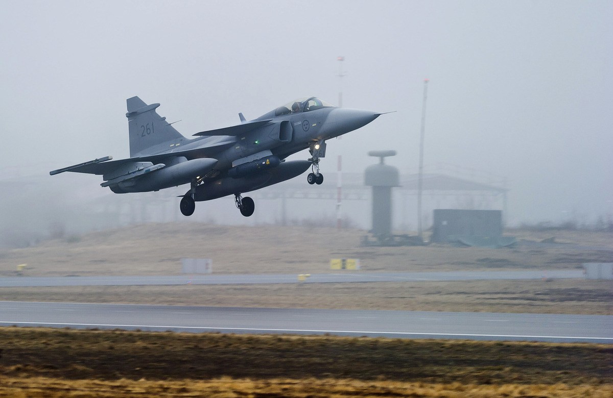 Fighter jets scrambled to intercept Russian aircraft in NATO first