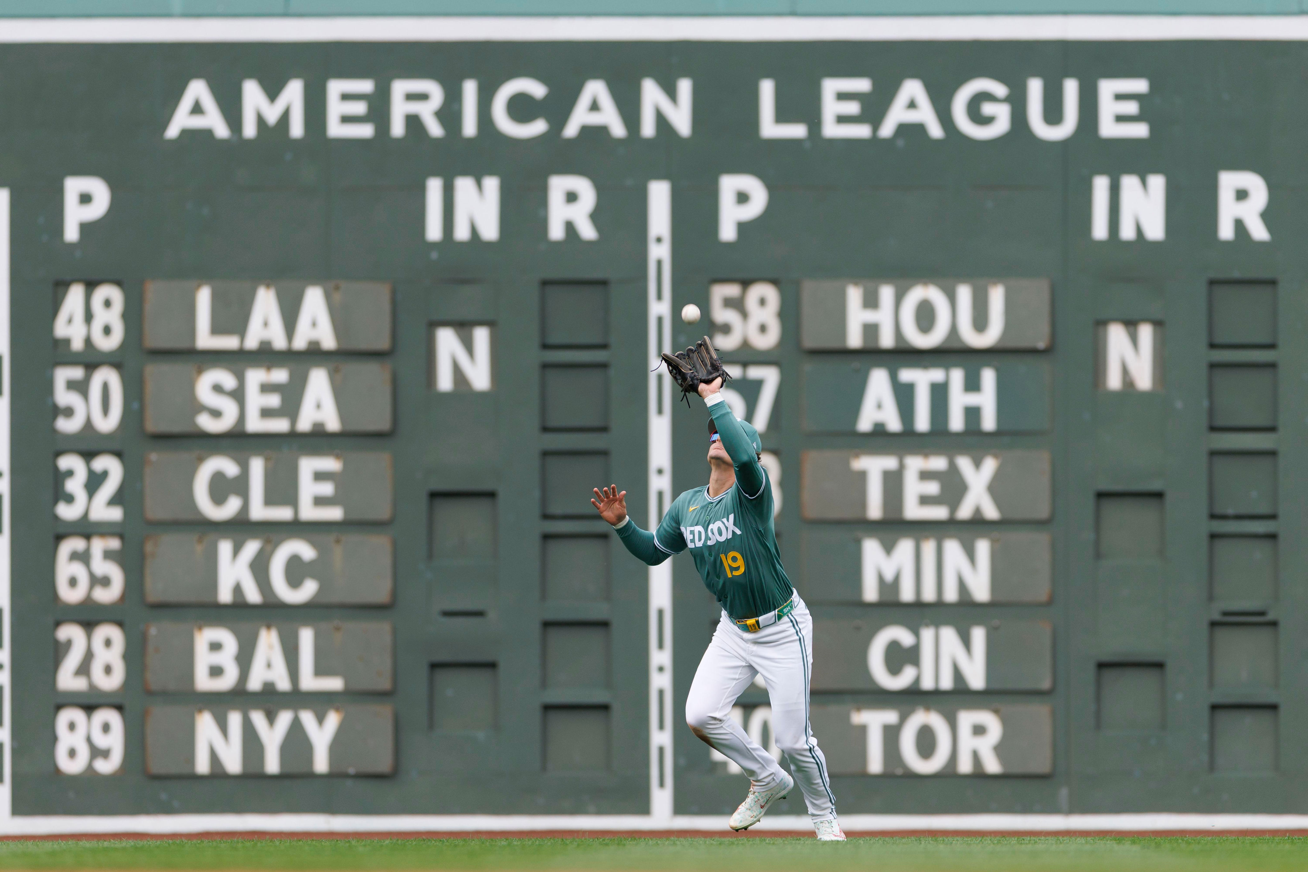 Roman Anthony rakes as Red Sox take game 1 vs. Cubs