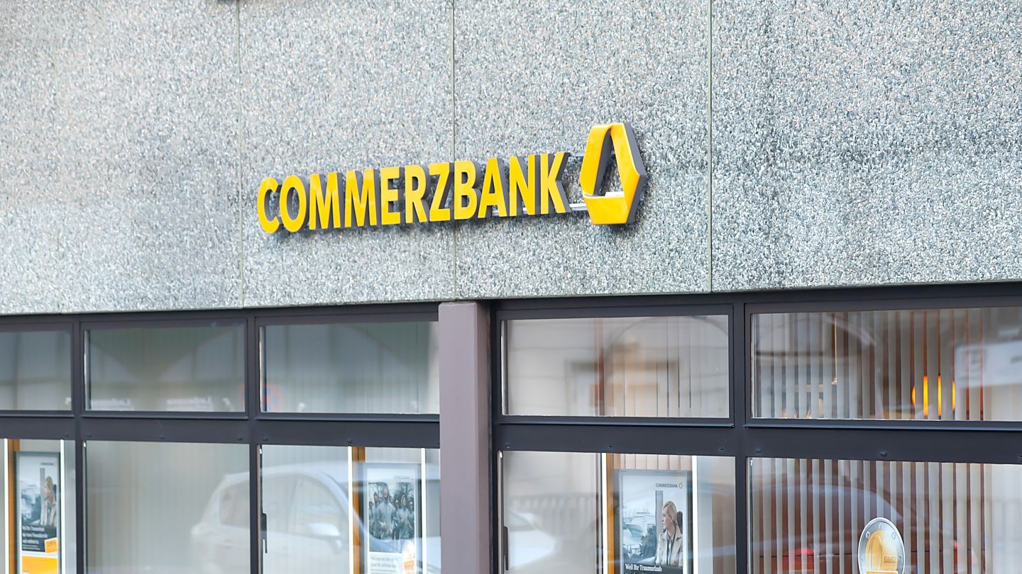Commerzbank may buy UniCredit’s German unit HVB – report