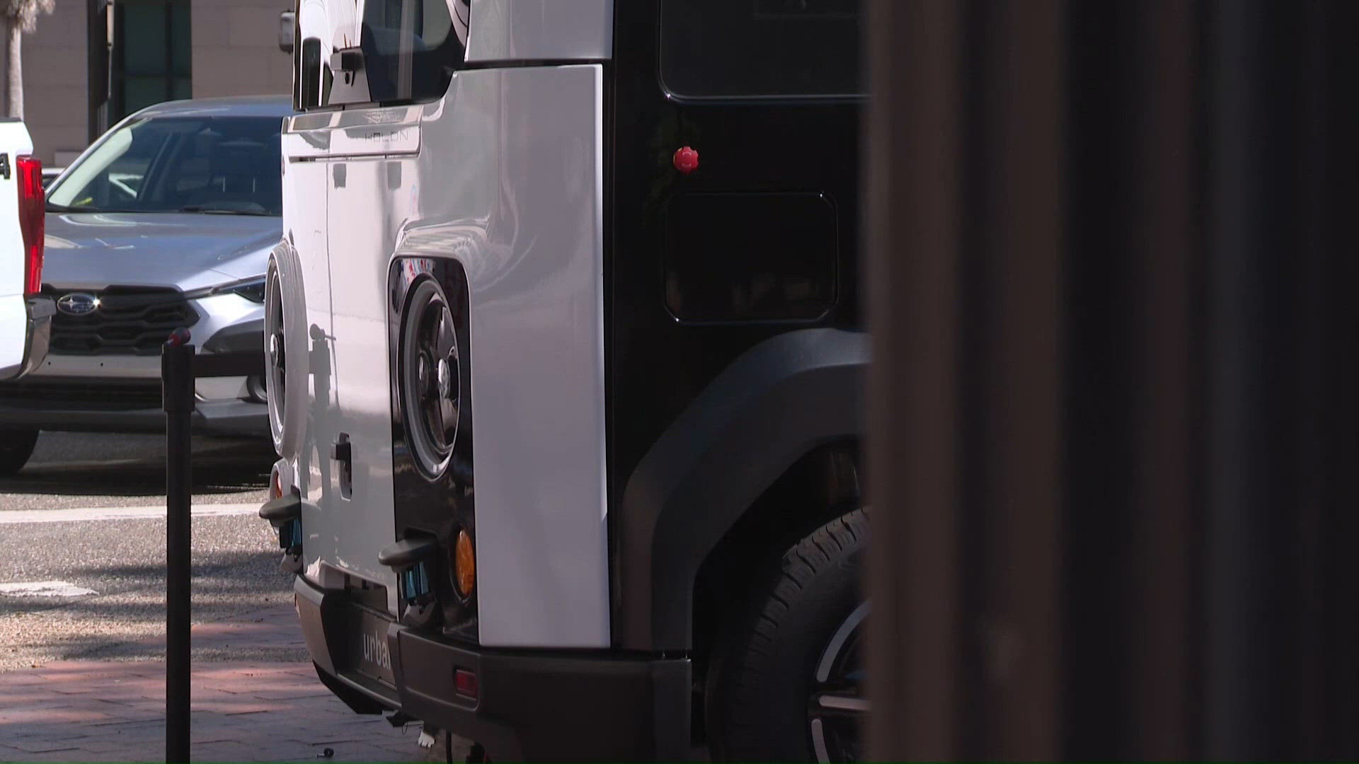 HOLON autonomous vehicle factory still planned for Jacksonville