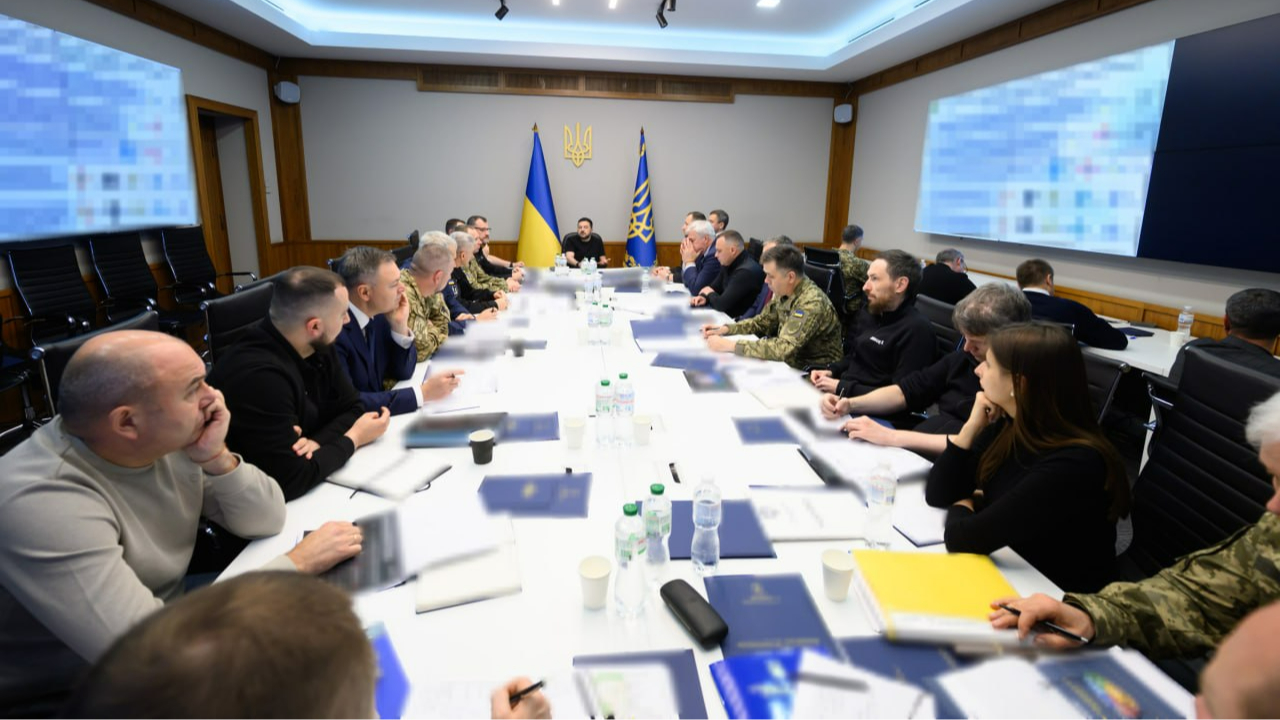 Zelenskyy discusses production of interceptors against Russian jet ...