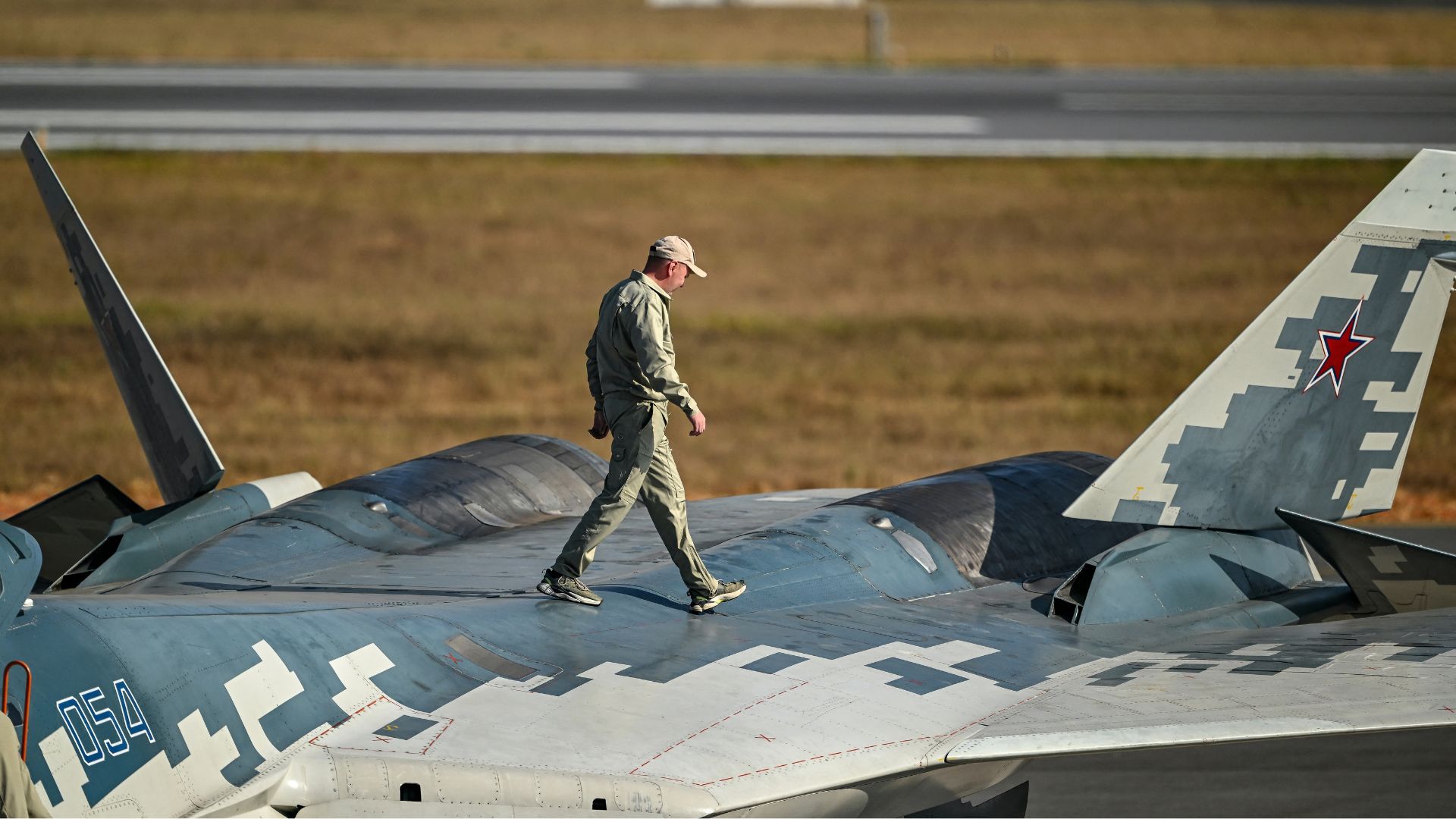 US' top rival modernizes its most advanced stealth fighter jet, can ...