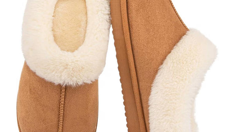 Amazon is selling machine-washable slippers with arch support for $17