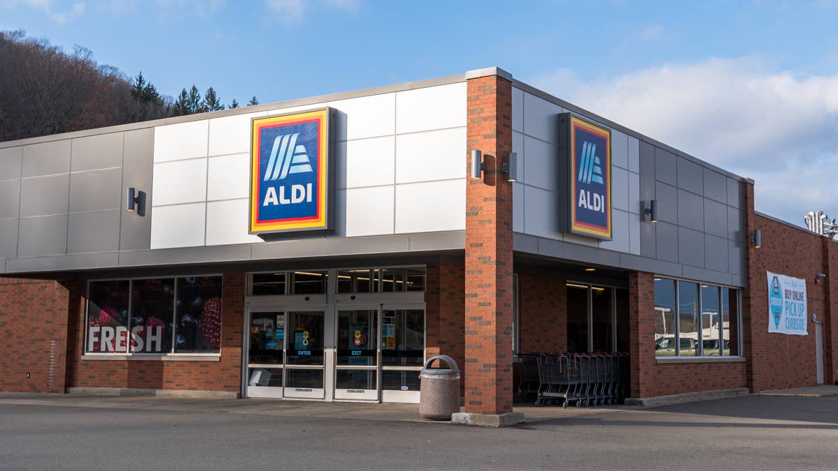 Aldi’s $10 cozy throw is an affordable way to try the classic plaid trend