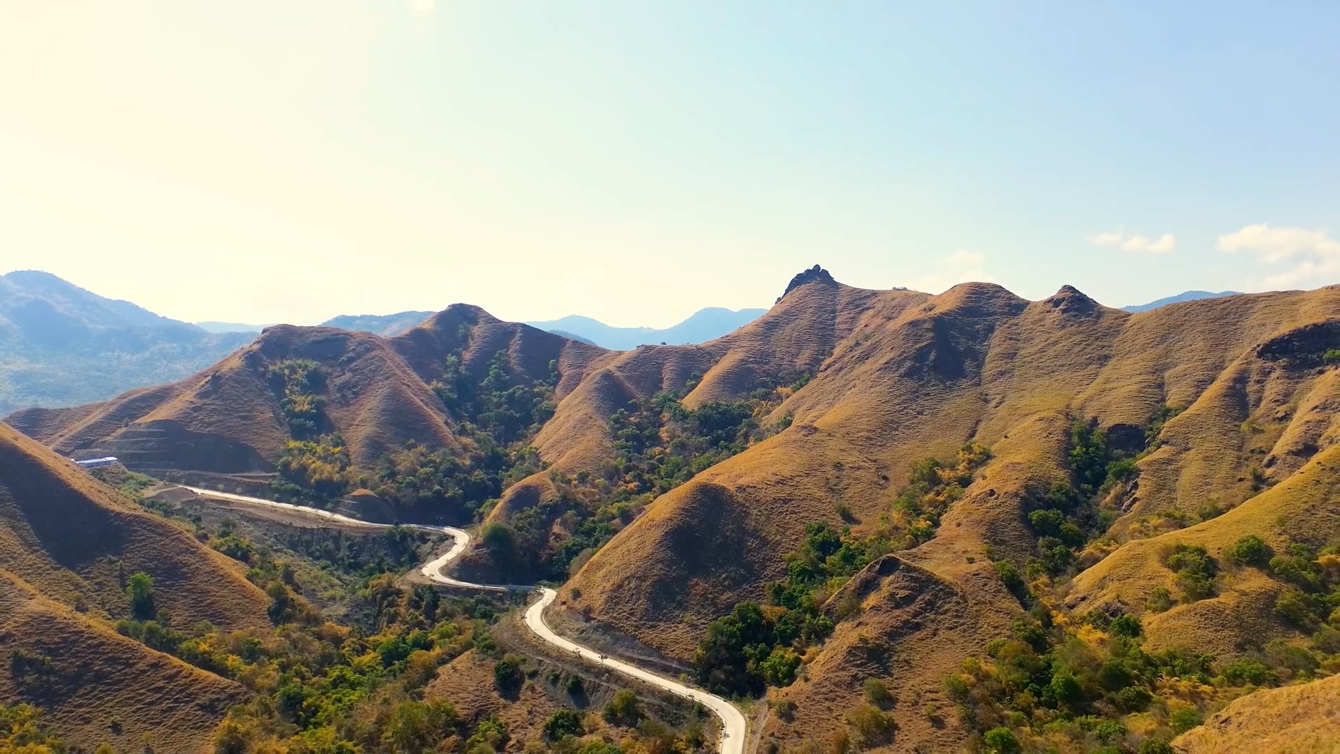Stunning drone views of the world’s most scenic routes, part 3