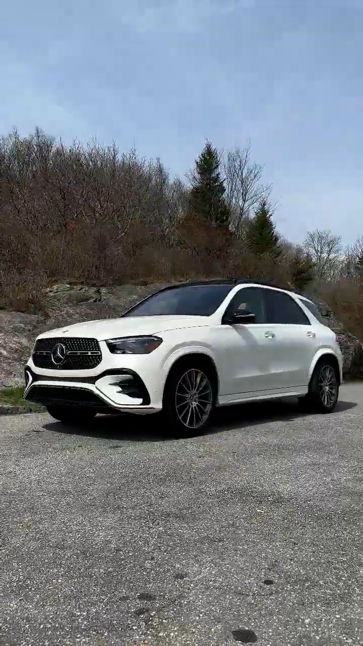 Le Mercedes GLE allie design luxueux et format de SUV