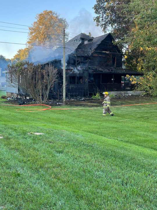 Suspect arrested after fire destroys house in Lyons