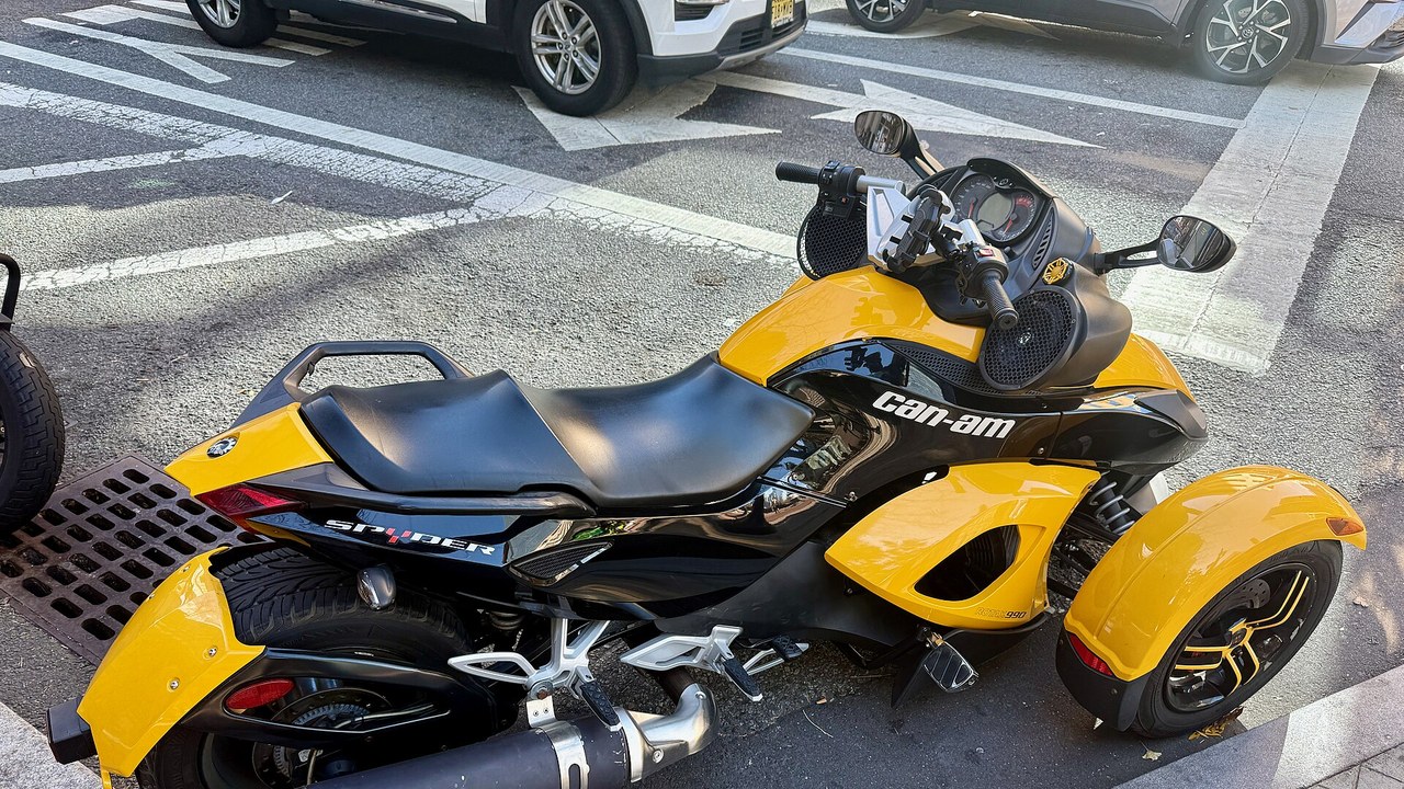 Can-Am recalls 14,014 three-wheelers and motorcycles after their ...
