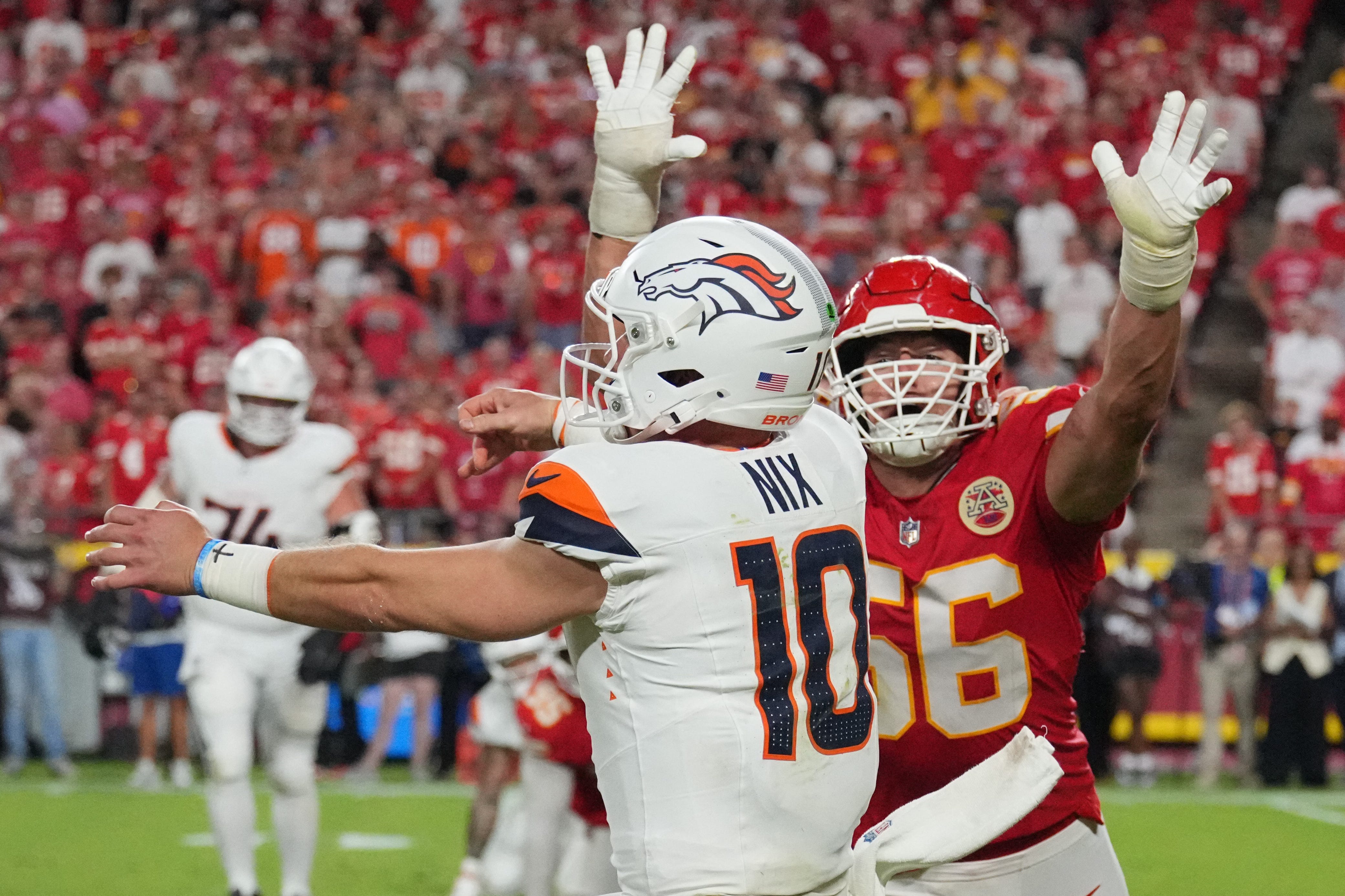 Broncos QB Bo Nix has struggled when pressured this season