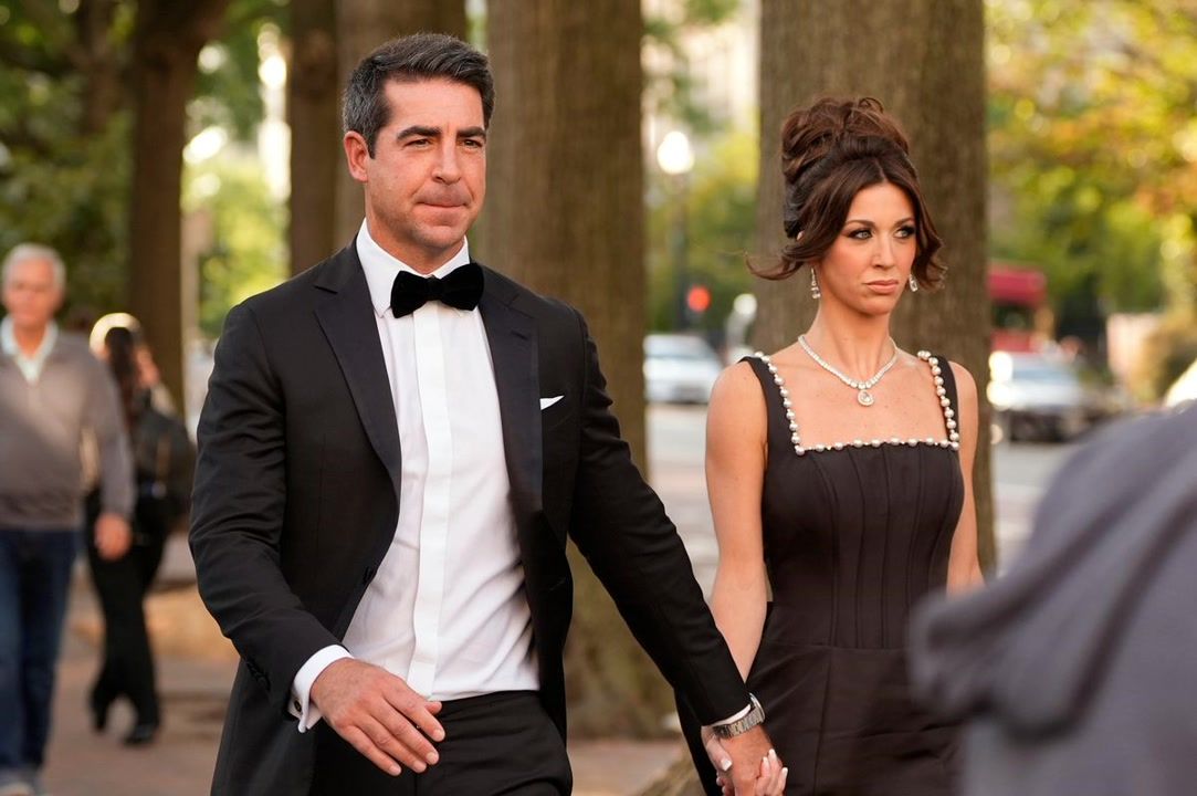 Fox News viewers turn on 'phony' Jesse Watters over China state dinner
