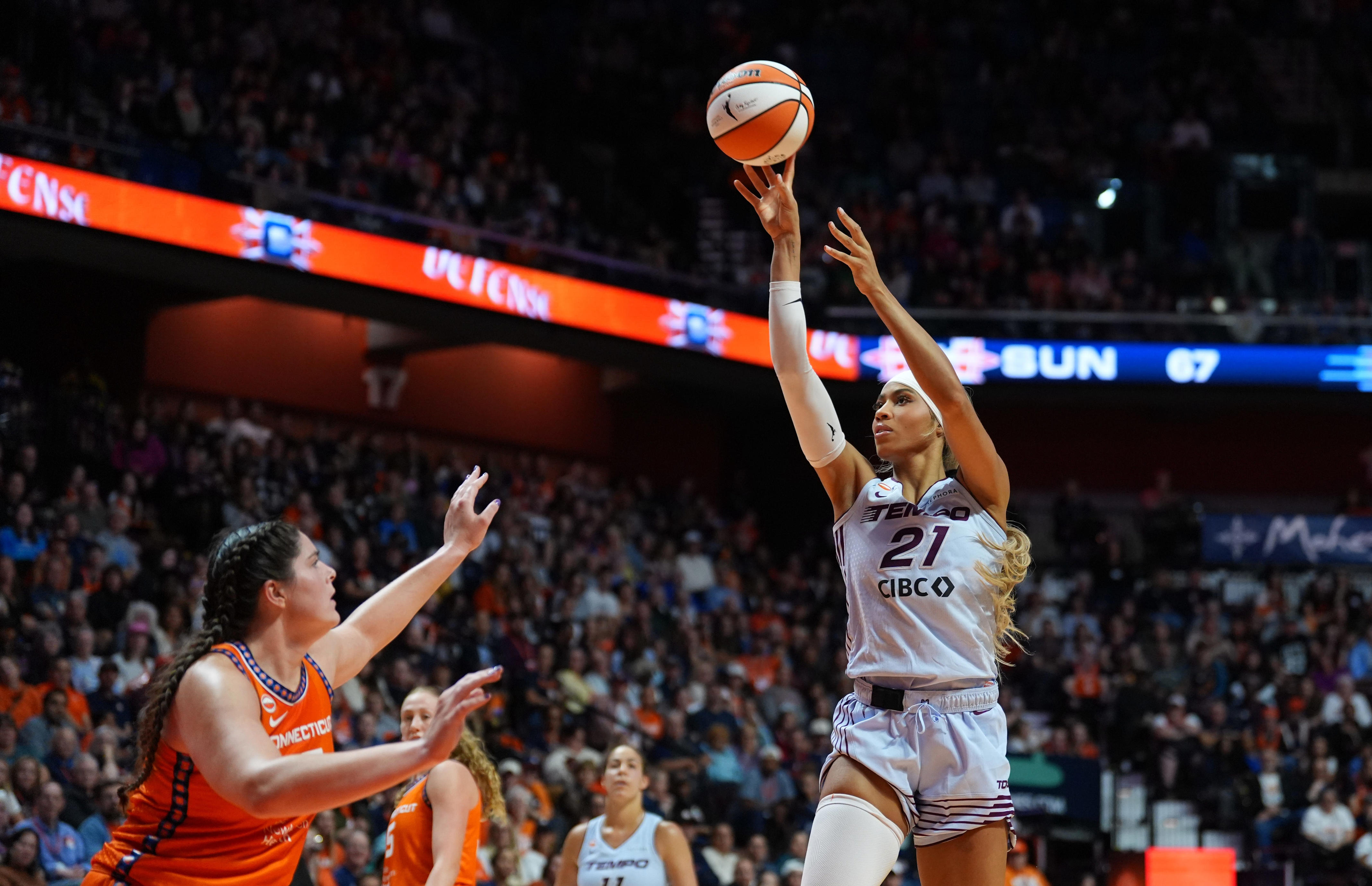 Connecticut's final WNBA game: Isabelle Harrison records double-double