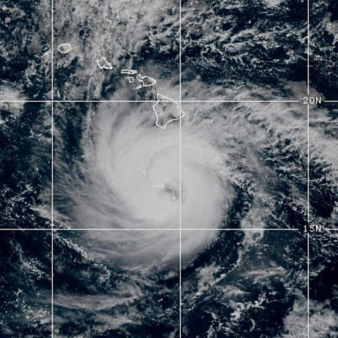 Hurricane Nolo could cause catastrophic flooding in Hawaii, forecasters ...
