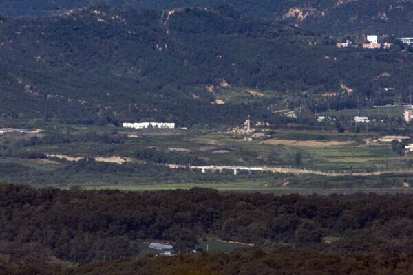 Military, UN Command enter DMZ for investigation five days post-explosion
