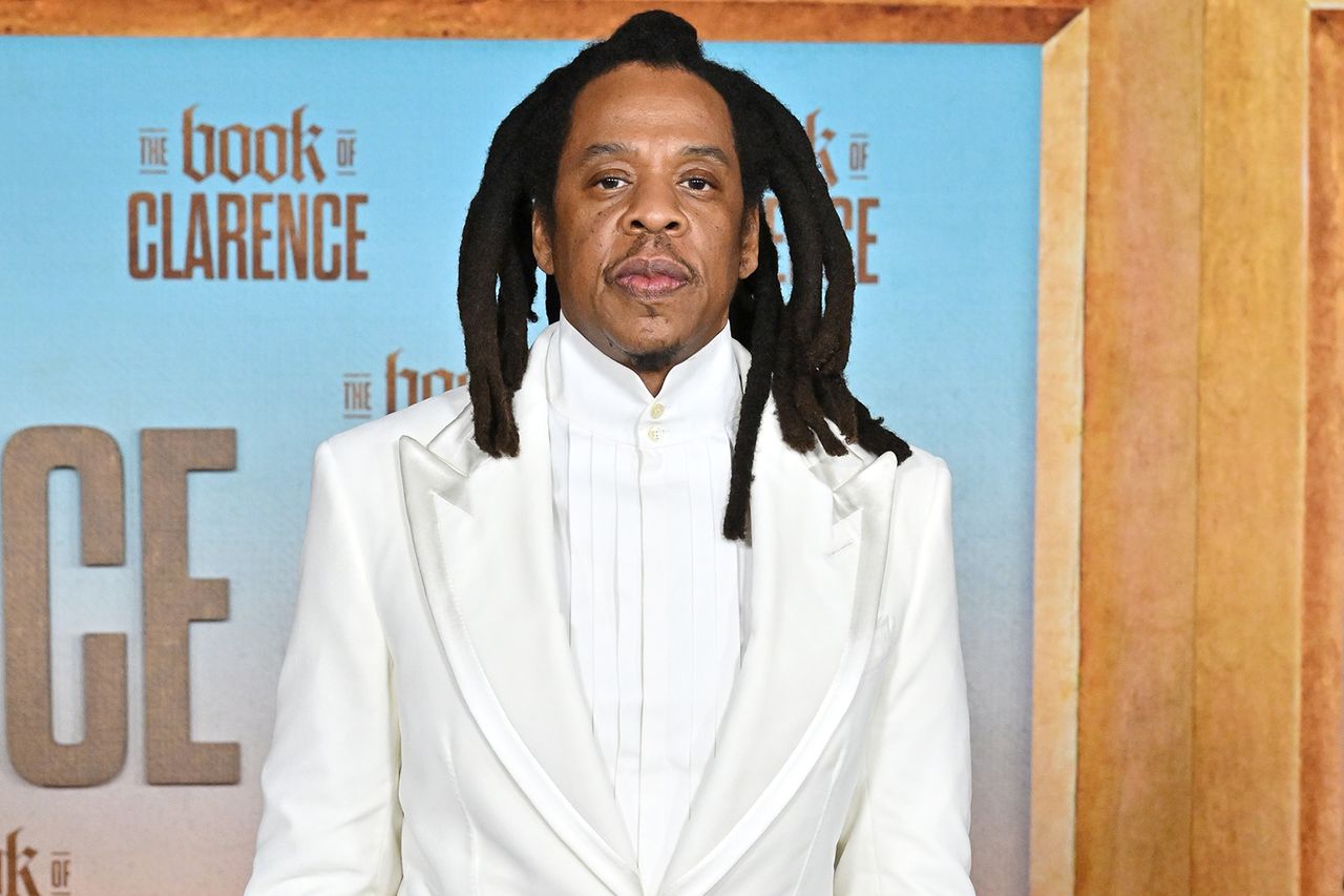Jay-Z rape accuser recants allegations and claims she never met the rapper