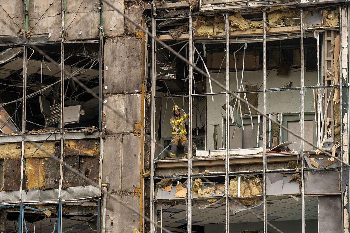 Ukraine war latest: Russian attacks on Kyiv kill 7, including 14-year ...