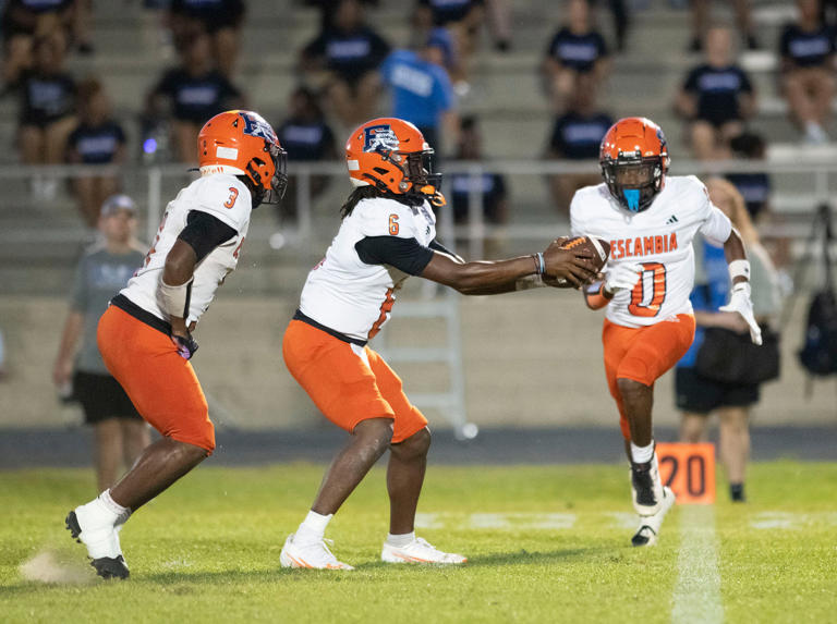 Pensacola area week 7 scores and live updates
