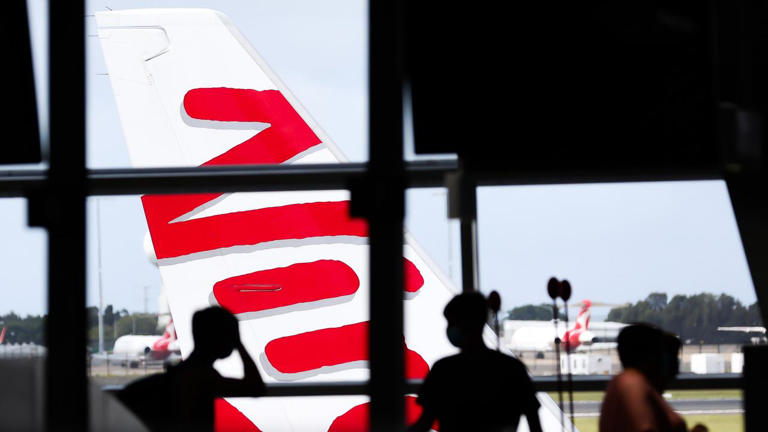 'Regrettable': Flights stall on grand final day