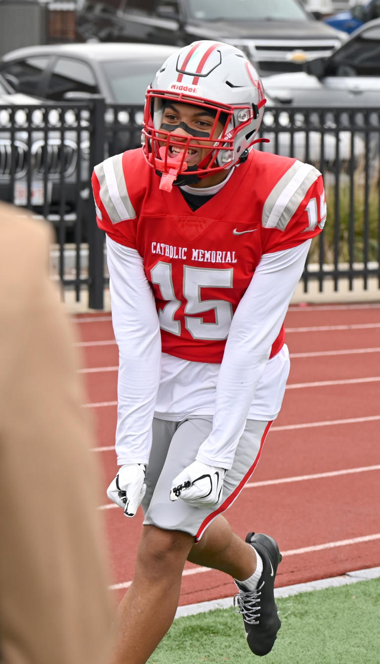 Another dangerous back for CM football and 5 takeaways from the Knights ...