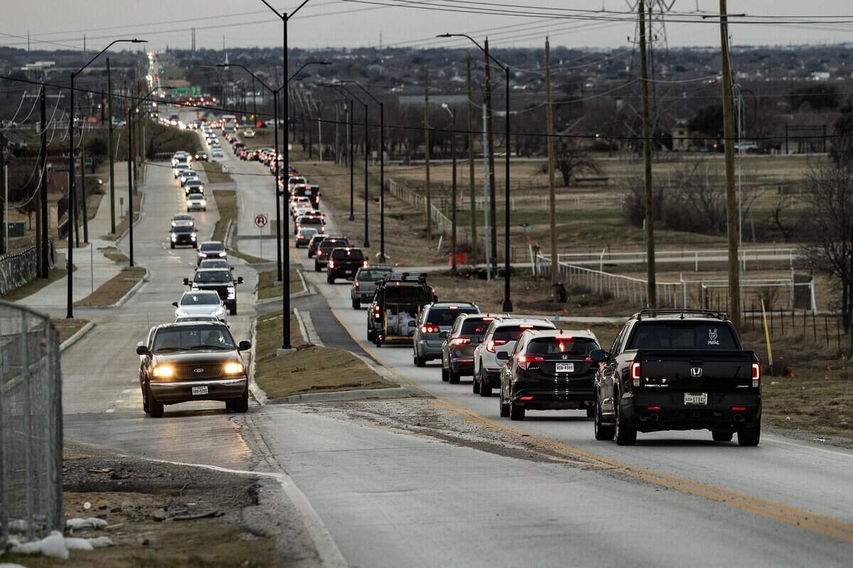 Fort Worth neighborhood near Naval Air Station could get road improvements