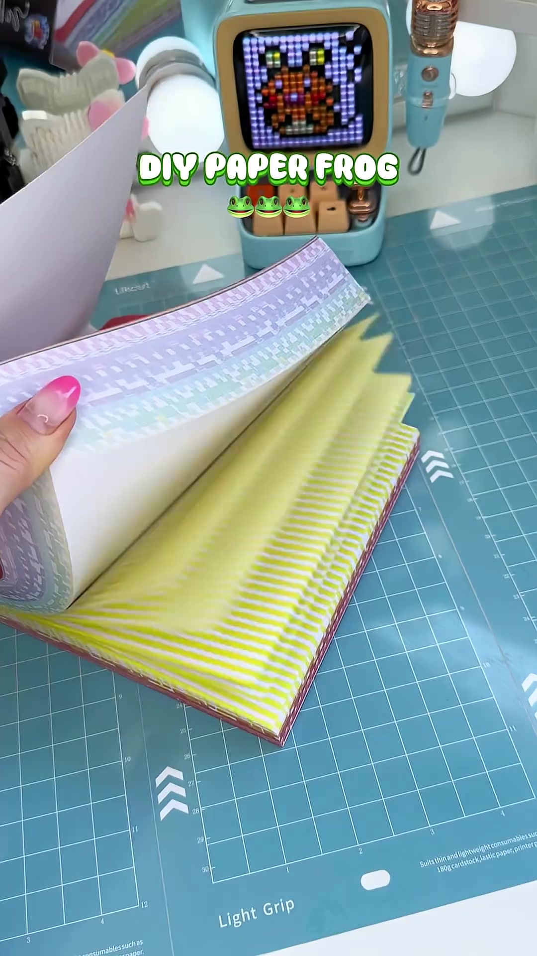 How to make paper frogs 🐸