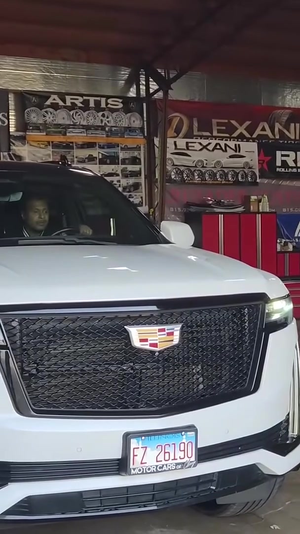 CJon32s Cadillac Escalade on 30’s Forgiatos Raffle GiveAway ready