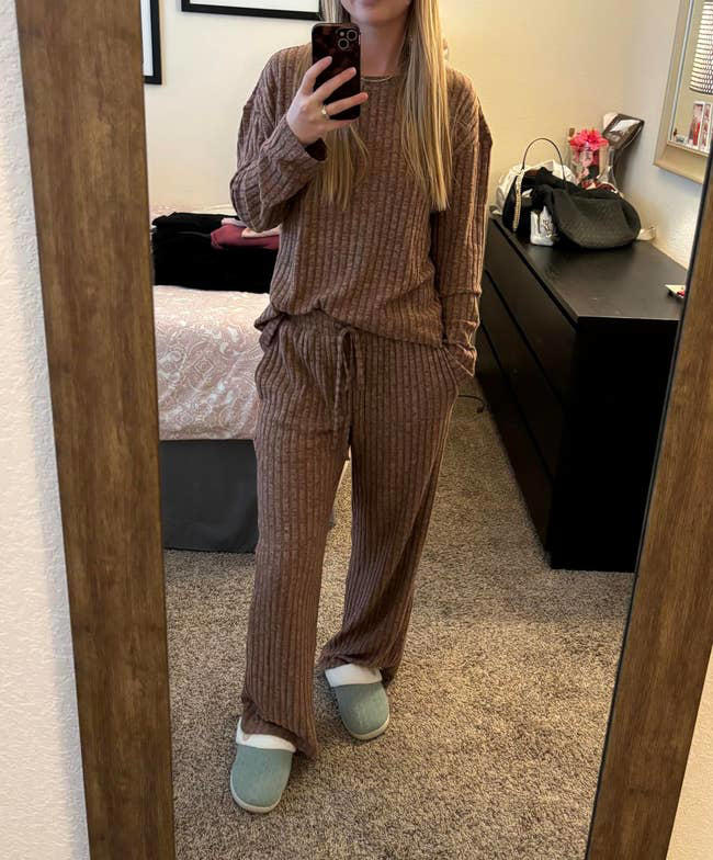 27 cozy loungewear pieces that’ll make you want to fast forward to cold ...