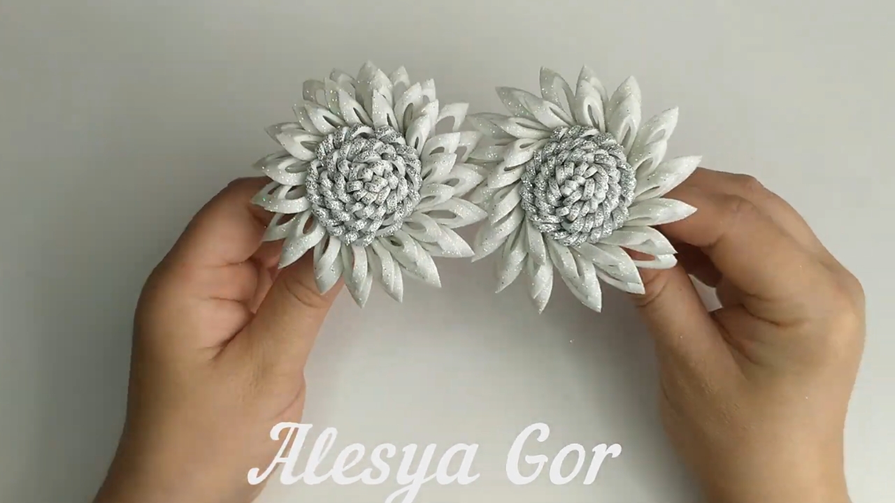 Easy DIY foam sheet flowers with simple materials