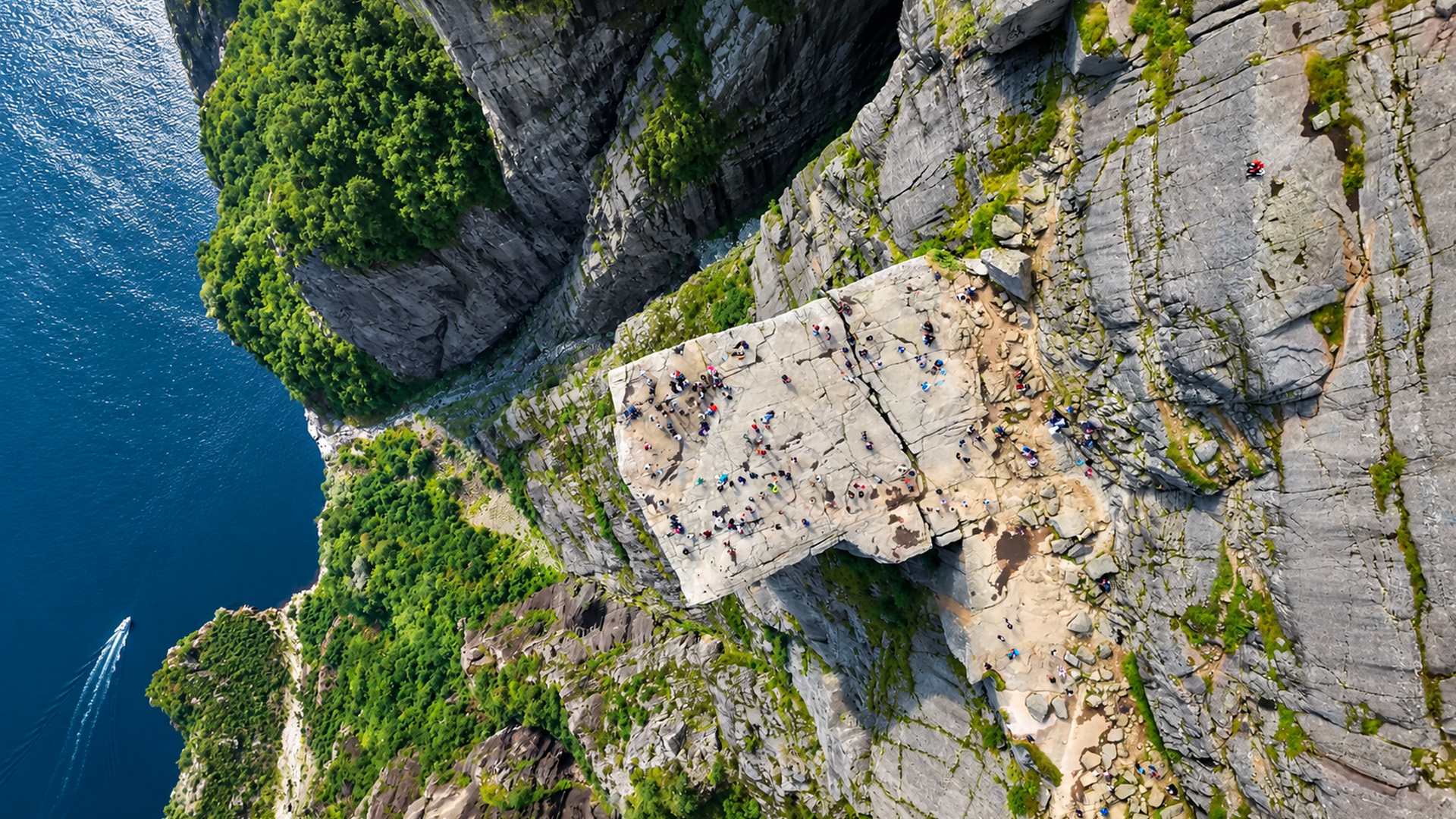 Pulpit Rock Norway scenic walk over Lysefjord (4K)