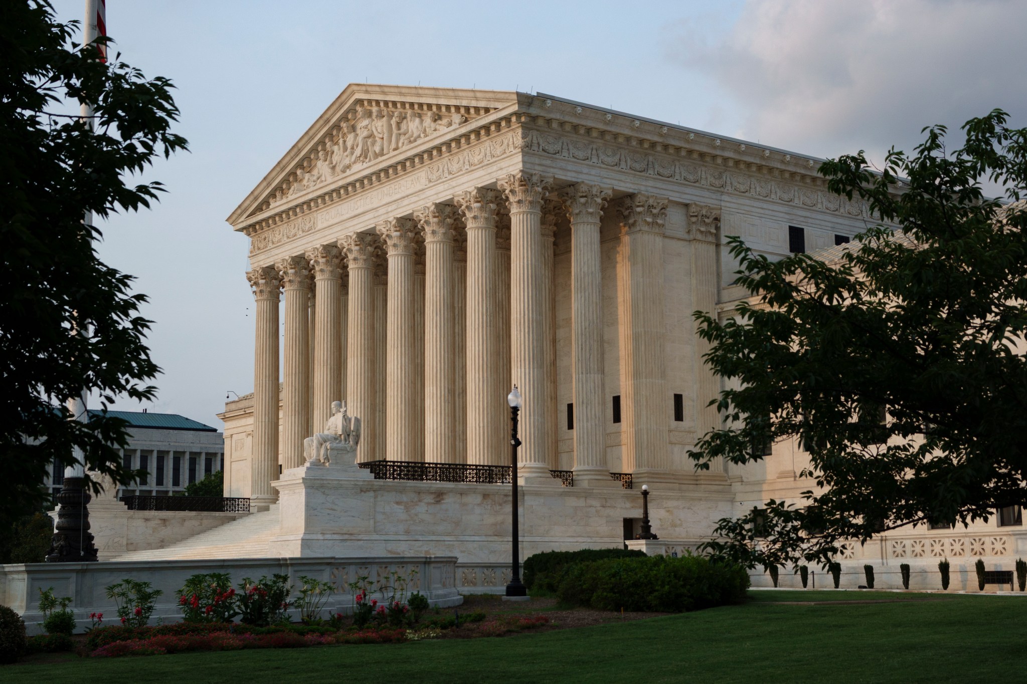 Supreme Court blocks Trump's mail-ballot restrictions for midterm elections