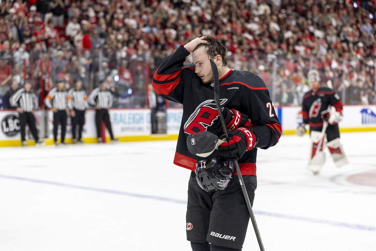 Hurricanes, defenseman Alexander Nikishin finally agree on a new contract