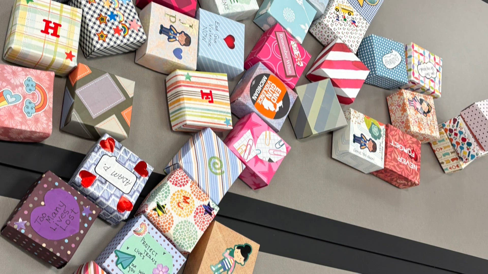 Soul Box Project displays over 1,400 origami boxes to represent lives ...