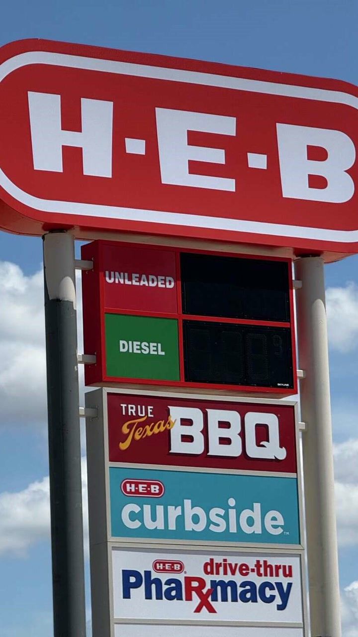 New H-E-B marks major progress along growing I-35 corridor