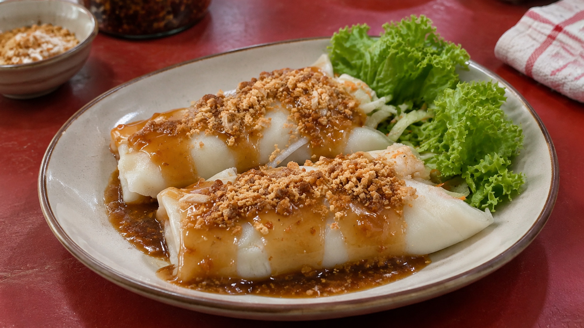 What makes Filipino fresh lumpia so delicious?