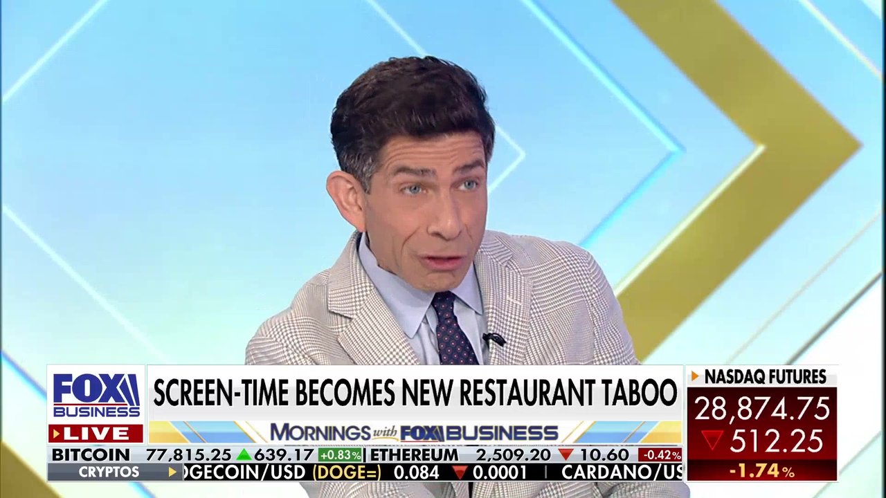 Screen time is becoming the new restaurant taboo as solo dining surges