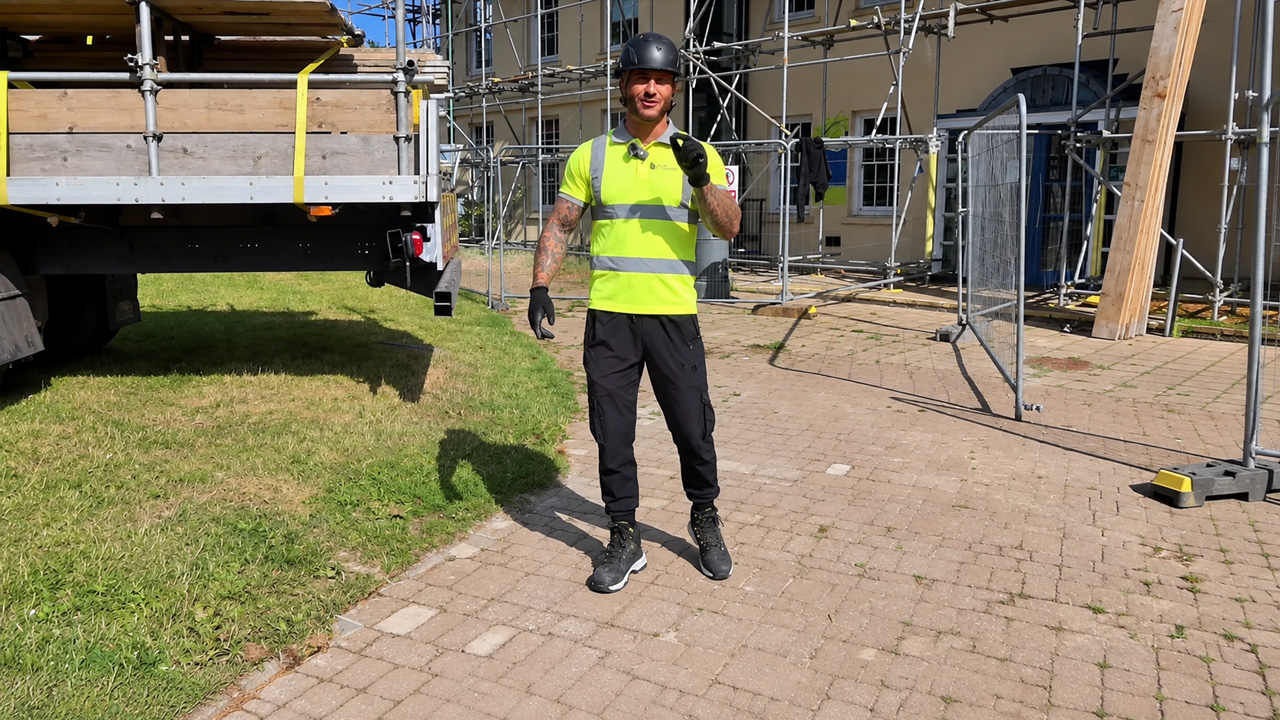 Handling scaffolding errors and unexpected on-site crane costs