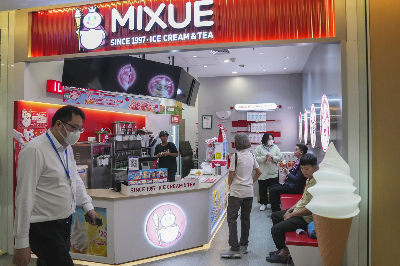 They built the world's biggest fast-food chain with the Dollar General playbook