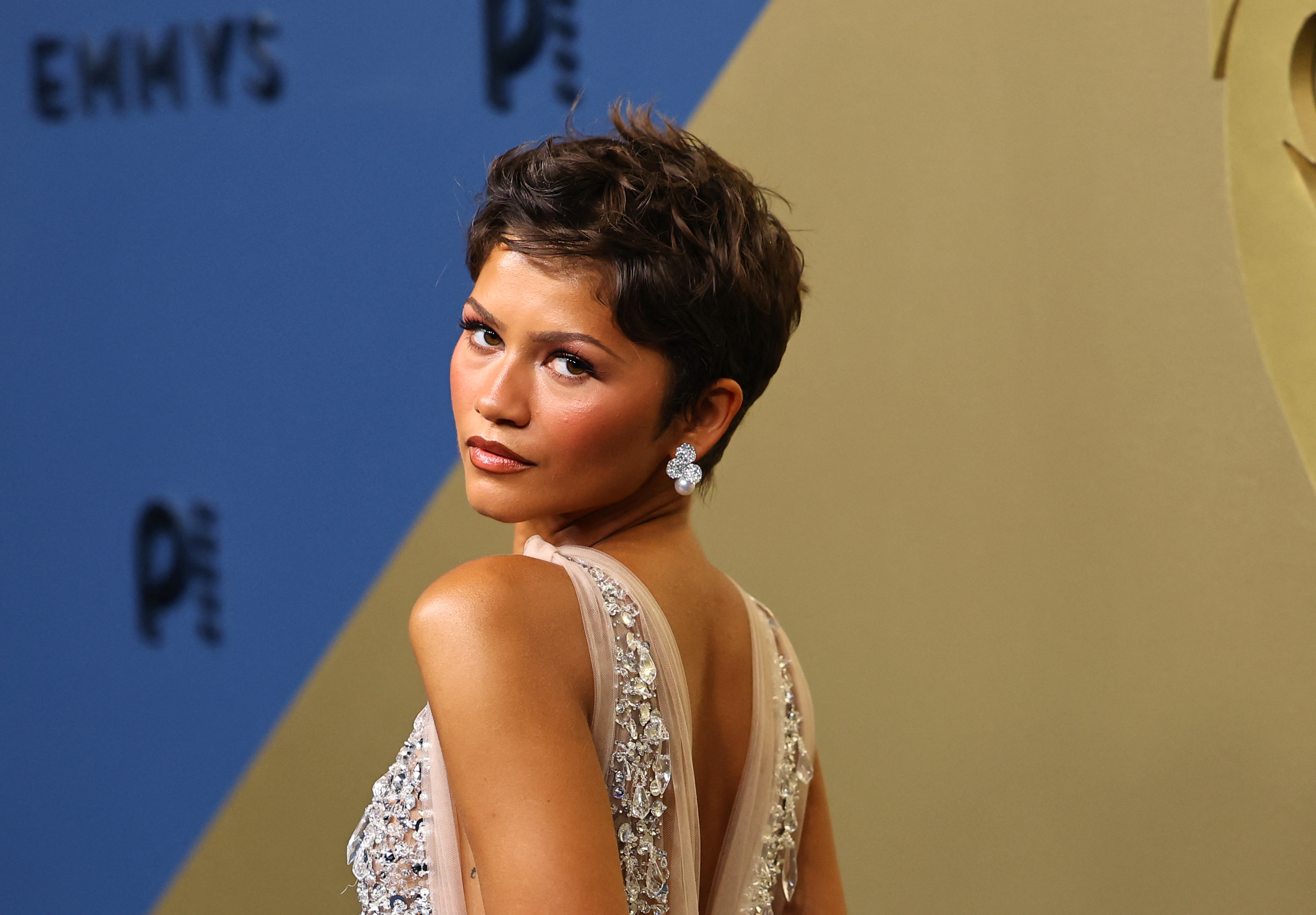 Live coverage: All the celebrity looks from the 2026 Emmys red carpet