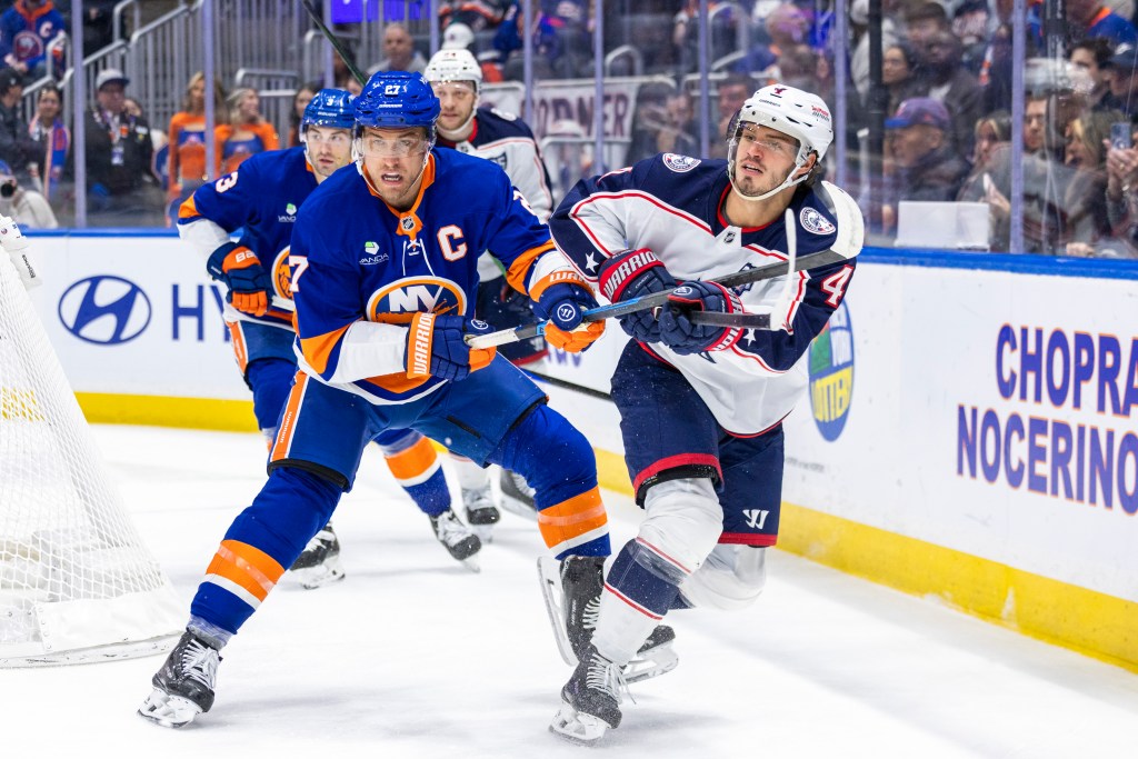 Islanders name Bo Horvat captain after Anders Lee departure