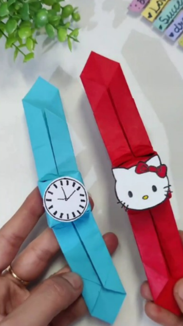 Adorable DIY watch ideas using simple paper crafts