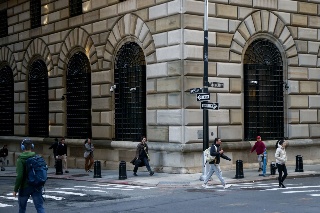 Hedge funds are the wild card in the turbulent bond market