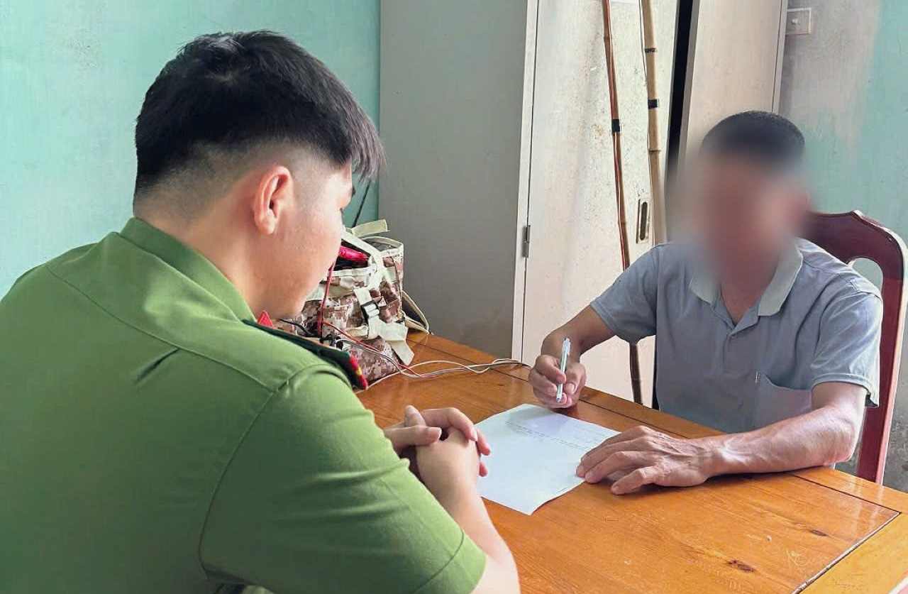 Dùng kích điện đánh cá, người đàn ông ở Hưng Yên bị xử lý