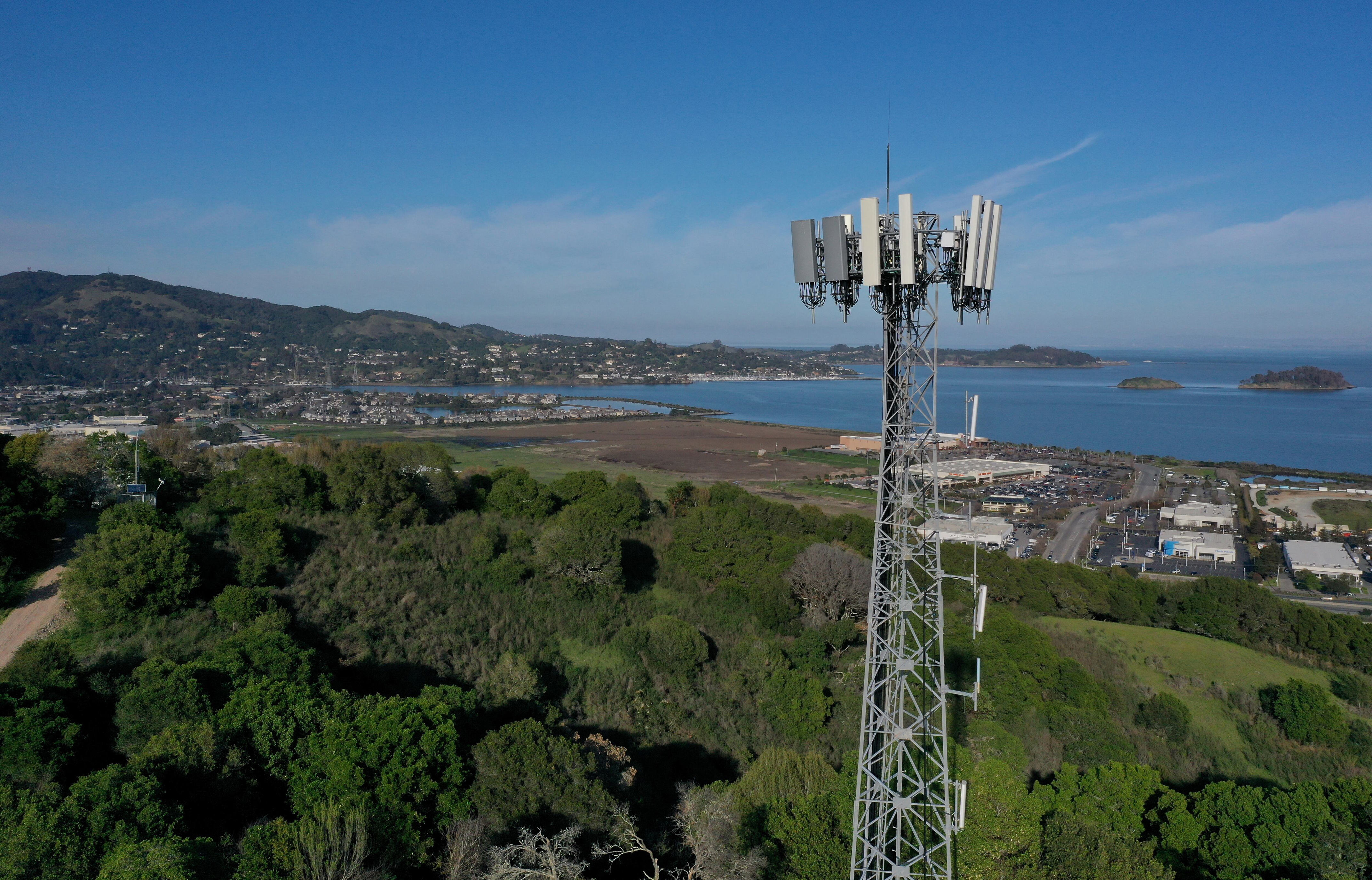 New 150-foot cellphone tower approved for construction in metro Atlanta ...