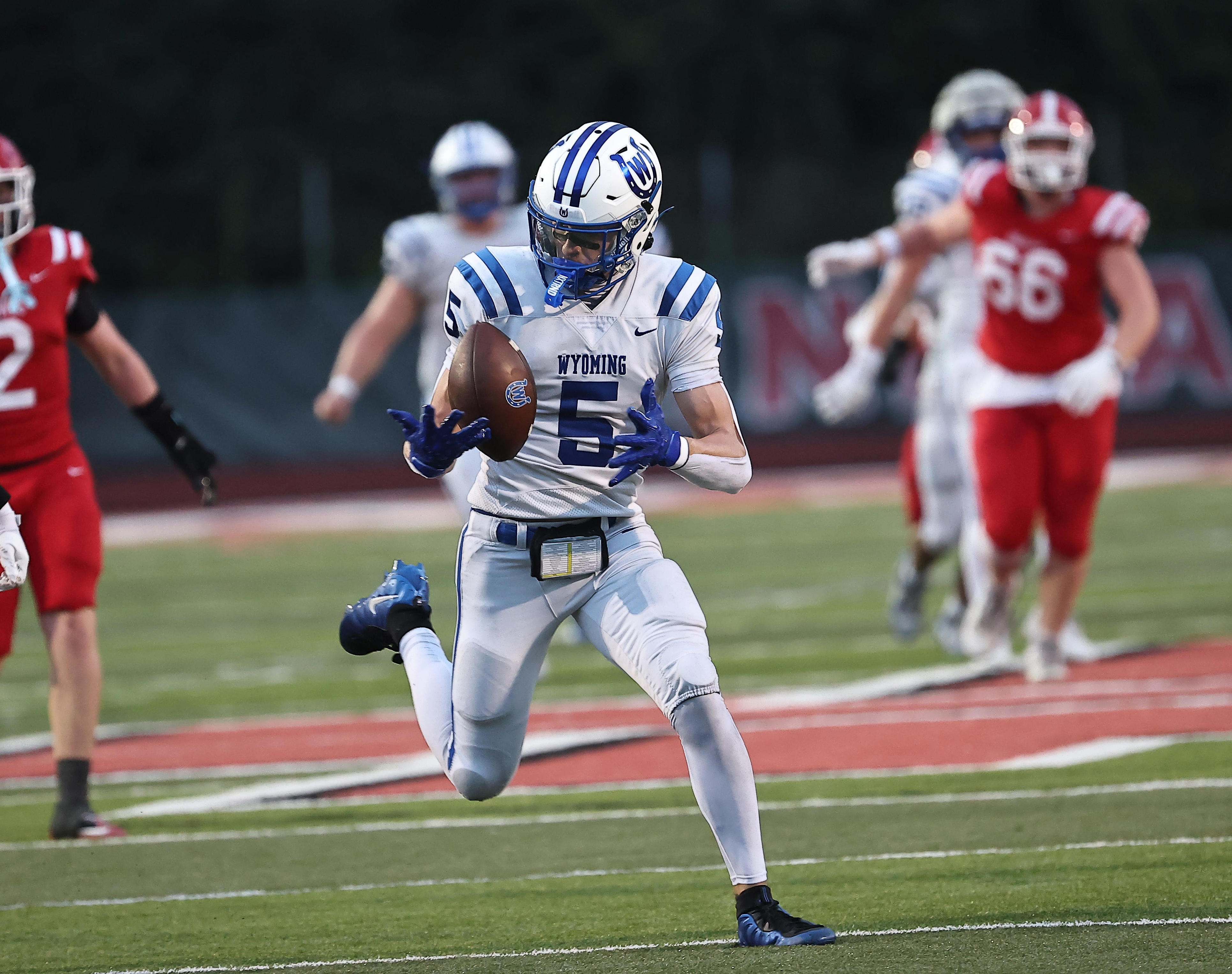 Who are Cincinnati's undefeated football teams entering week 10?