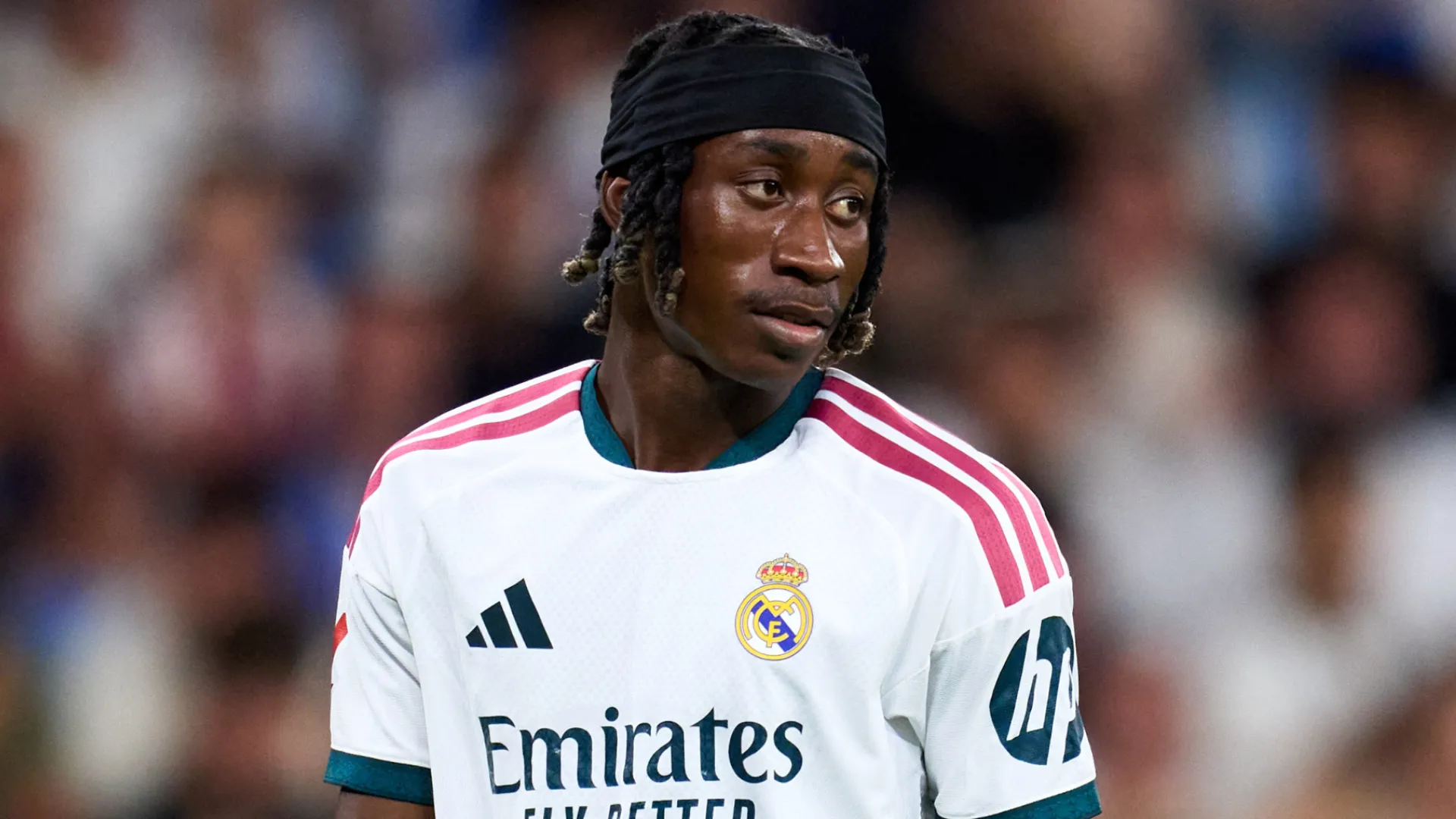 Yan Diomande of Real Madrid looks on