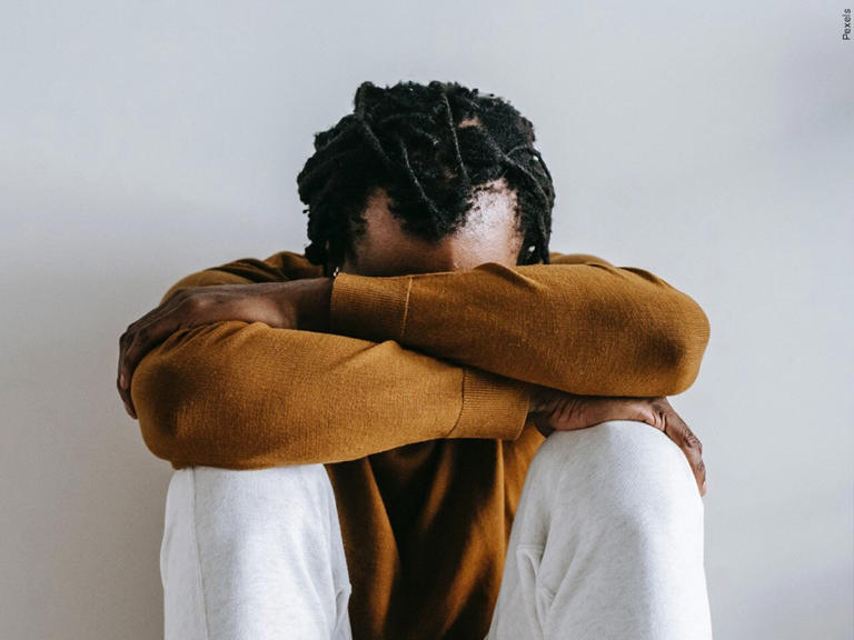 Author & psychotherapist helps readers break patterns left by trauma