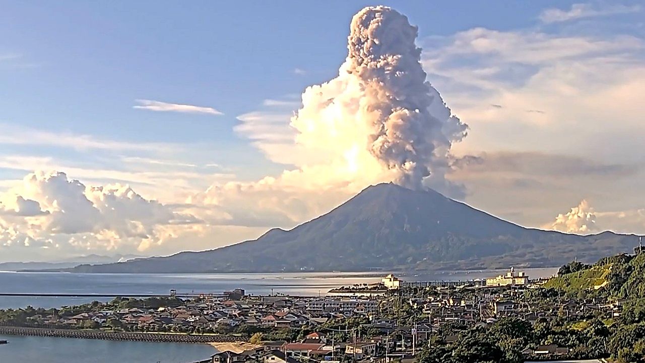 Sakurajima volcano erupts in Japan, sending an ash cloud over Kagoshima