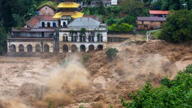 From Nepal to the US, deadly weather keeps rising, but the climate link ...