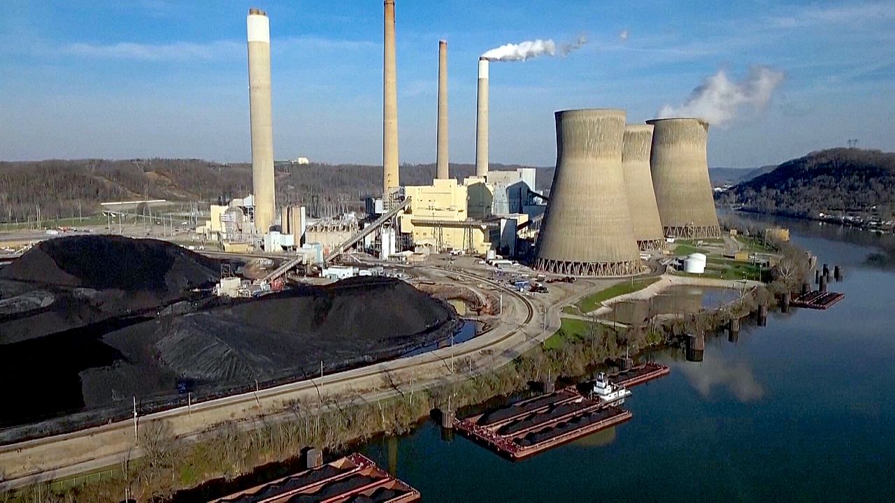 US scraps emissions rules for coal and gas plants