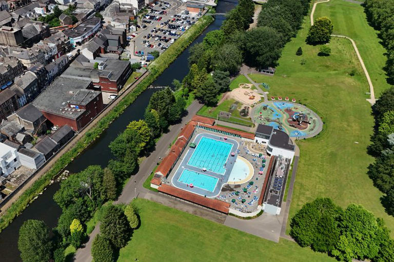 Two new splash pads announced for Rhondda Cynon Taf with aim to create ...